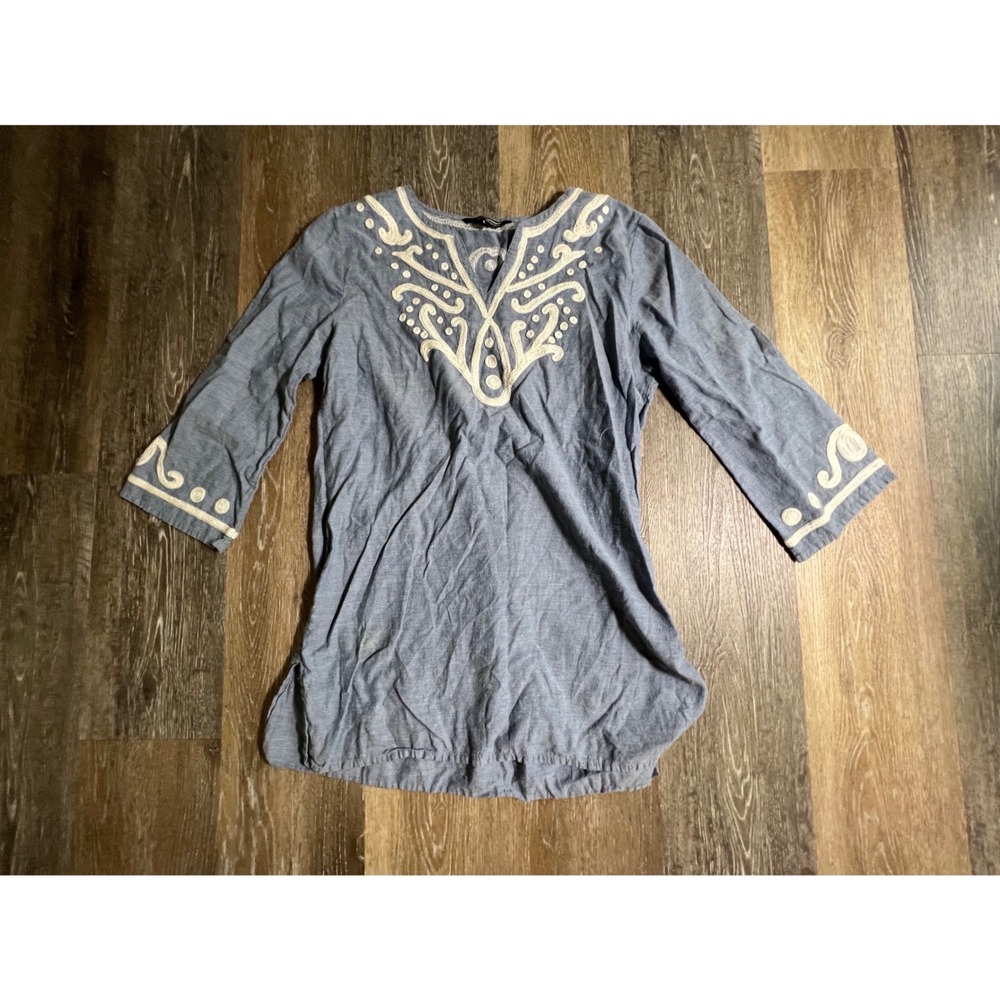 The Royal Standard Tunic Womens Large Blue Embroidered Chambray 3/4 Sleeve Top